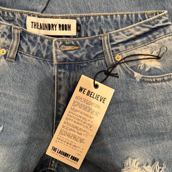 *NWT* The Laundry Room - Flared Distressed Jeans - Picture 3 of 3